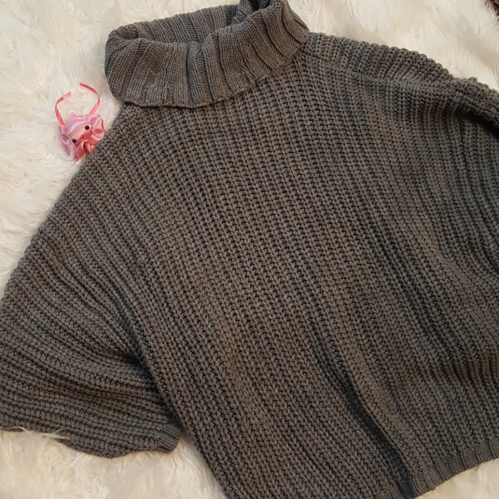 Knit Poncho - Picture 4 of 4